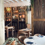 © Restaurant L'Entre-Deux - <em>©ibisstylesavignonsud</em>